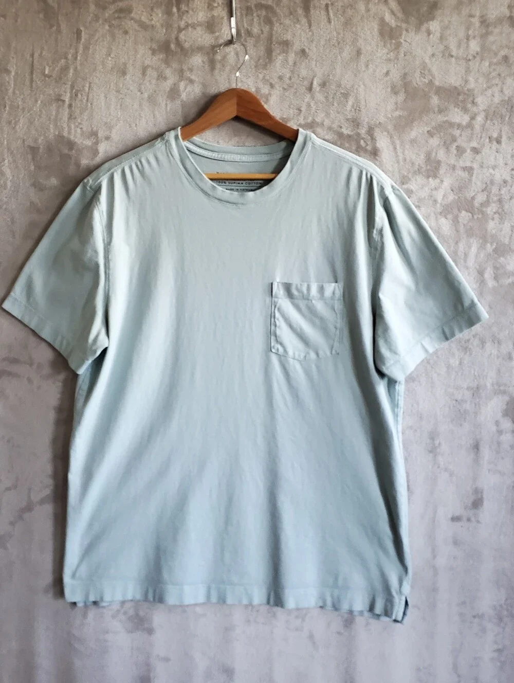 Banana Republic Authentic Tee Mens L Mint Green Supima Cotton Pocket T-shirt